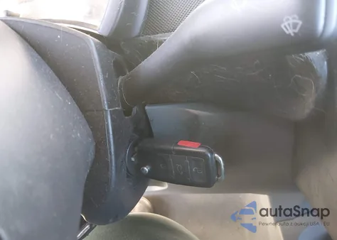 2006 Volkswagen New Beetle 2.5 z USA, uszkodzony, nr VIN 3VWRF31Y66M307588